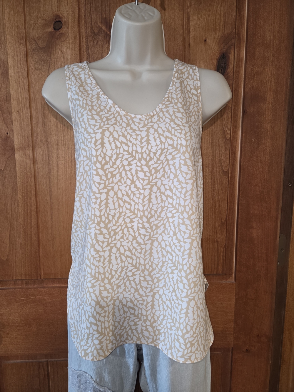LOFT Beige and White Abstract-Print Tank Top